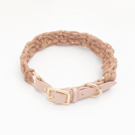 Brown collar