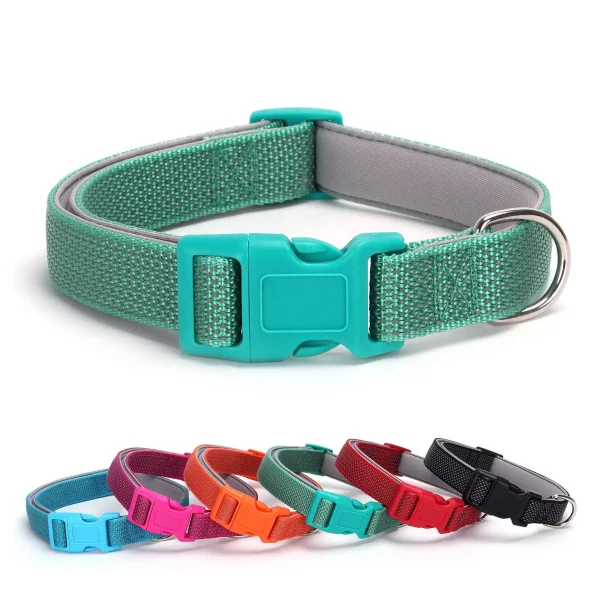 Detail of the breathable nylon material used in the reflective dog collar