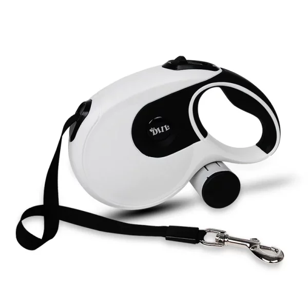 Retractable dog leash, extended 8m nylon lead, dog running freely