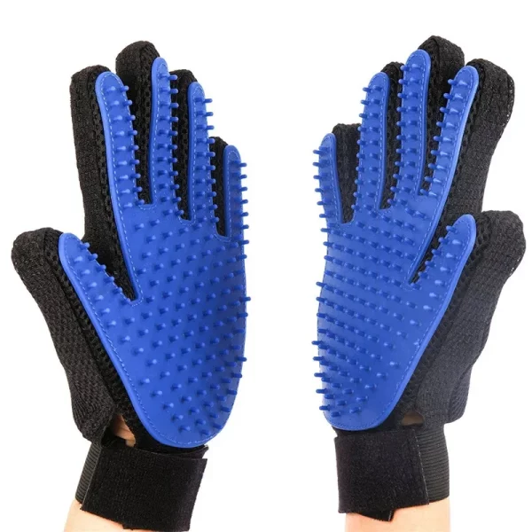Pet grooming glove with textured silicone nubs