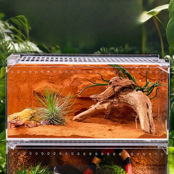 Reptile terrarium cage with secure latch, side profile