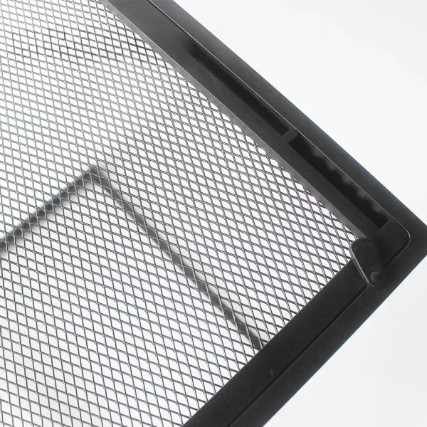 Base of the naturalistic terrarium, highlighting its support and heat dissipation design