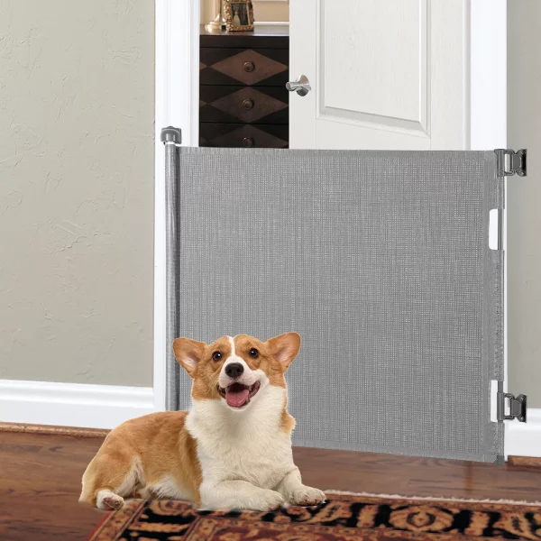 Retractable gate easily folded and stored when not in use