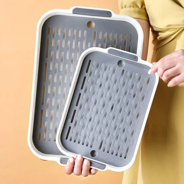 White small pet litter box, top-down view